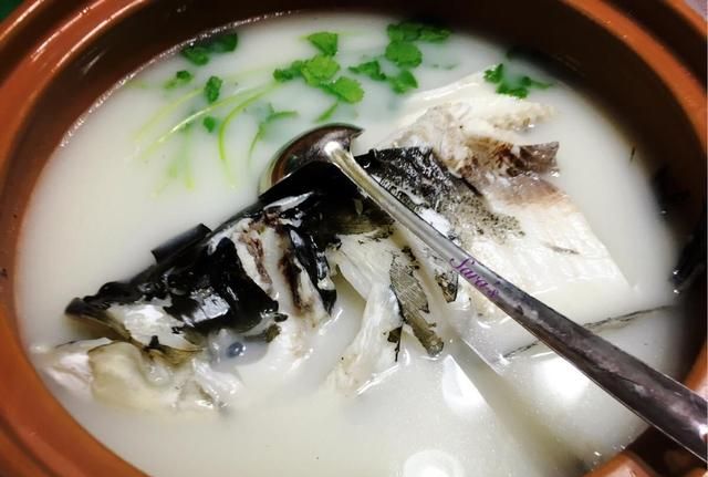 “鱼头豆腐汤”之烹饪流程，鱼头豆腐汤怎么做没有腥味图10