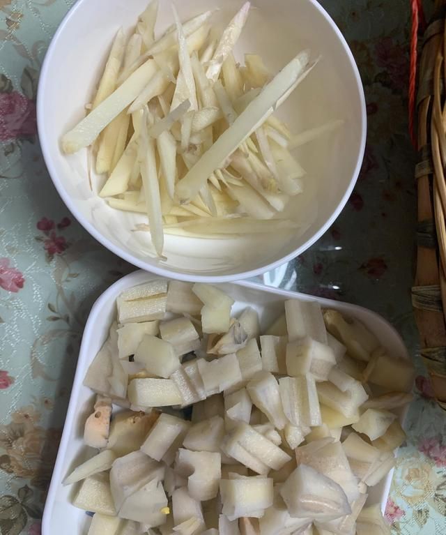 分享一下好吃的家常干锅兔做法
