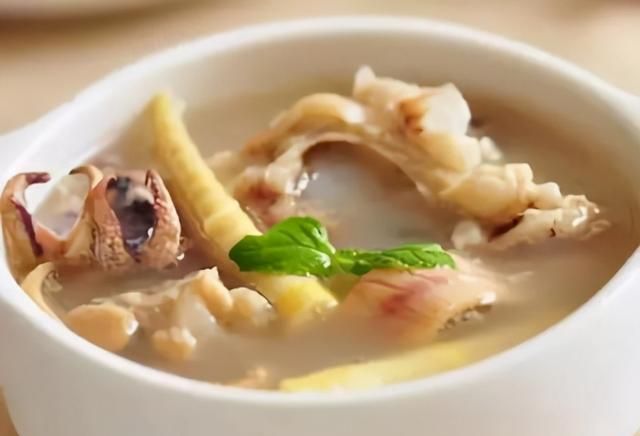 东盛澜丨墨鱼干煲汤如何做 墨鱼干和什么煲汤最好