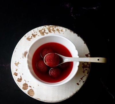酸酸甜甜杨梅汁这样做实在太美味，碗盘都要舔干净