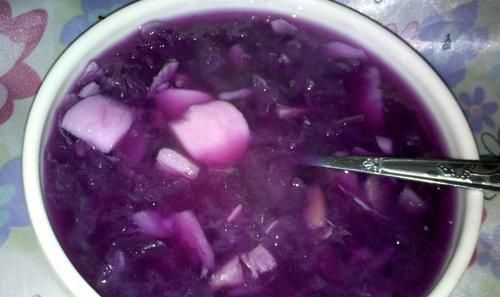 紫薯煮水后变色，是腐烂了吗？营养师：花青素在作怪，可以放心吃