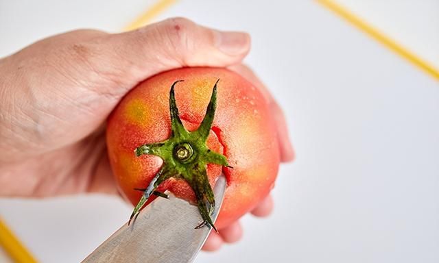 如何正确冷冻西红柿 延长到两周的番茄保存技术 疫情囤蔬菜技巧