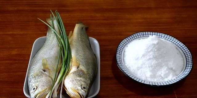 小暑时节，最适合吃黄鱼，教你5种少油做法，建议中老年人看