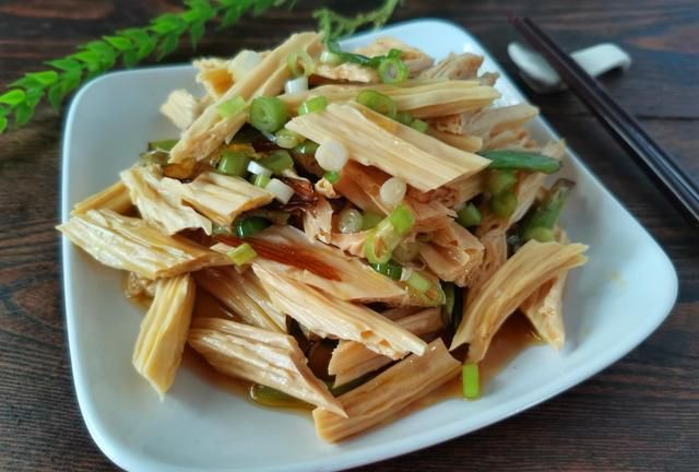腐竹怎样做好吃？分享12道做法，有荤有素，好吃下饭