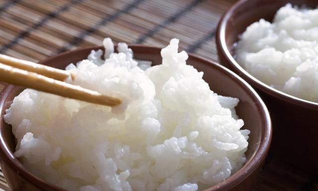 买大米，挑“粳米”还是“大米”？营养差别大，学会可别乱买了