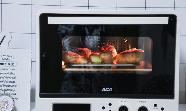 拥有一台颜值和功能性双具备的ACA风炉烤箱A8到底是什么样的体验