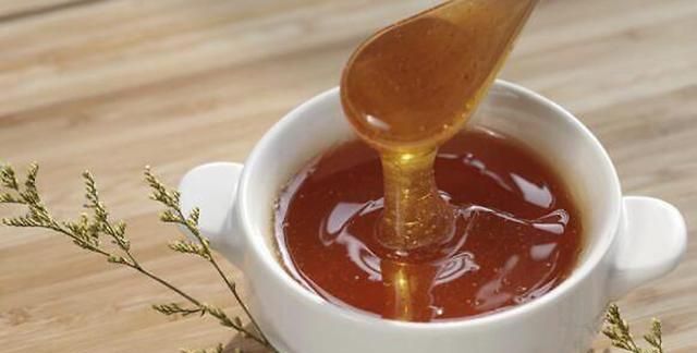 原来以前的蜂蜜吃法都是错的！蜂蜜会凝固吗？如何鉴别真假蜂蜜？
