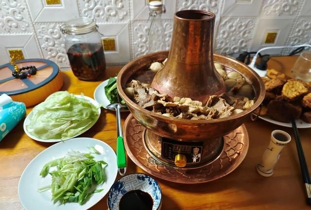 安徽鲜羊肉火锅，一锅6种食材，北京人吃了都说，太香了