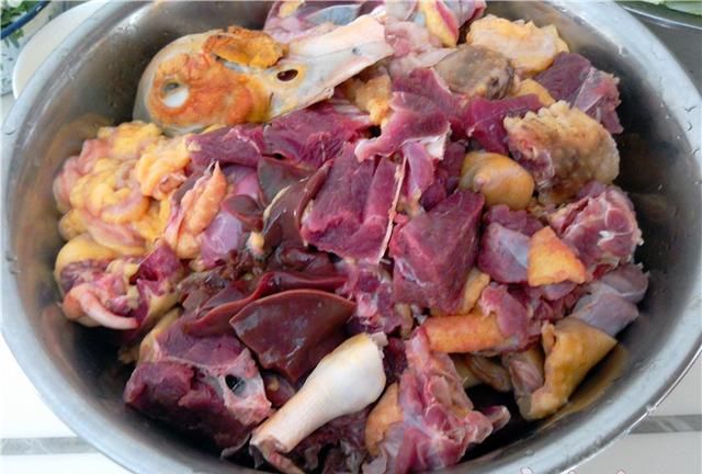 舌尖上的美味毛哥老鸭汤很好吃，不论有无厨艺基础，一学就会做