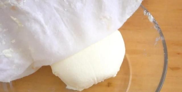 如何自制奶酪，2种材料搞定，太简单了，再也不用买