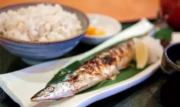 32种经典寿司用海鱼大合集，都吃过这些鱼生的算土豪