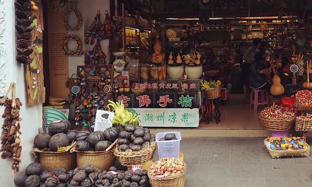 这3样特产被誉为潮州三宝，在广东潮州古城满街叫卖，到底是啥？