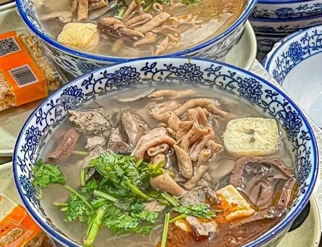 中国最有名的15道地方特色美食，每一道都驰名中外，你吃过哪些？