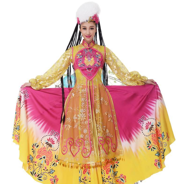 飘逸的民族服饰—维吾尔族来了