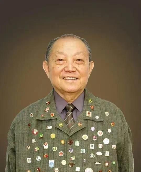 清华设计泰斗陈汉民逝世！曾设计多枚国家勋章及香港回归标志