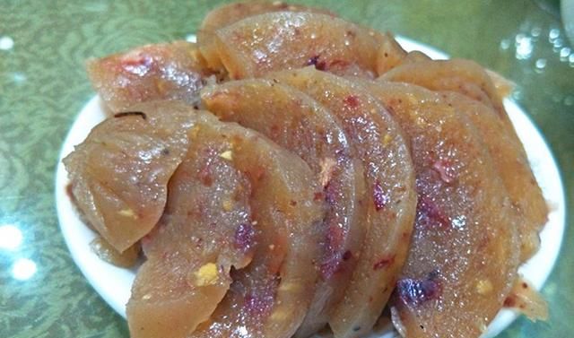 河北赵县有一款叫焖子的小吃滋味非常鲜美，端上桌就光盘