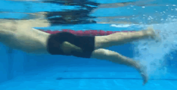 3步解锁「自由泳打腿」，告别“量换质”的漫长积累，附训练计划