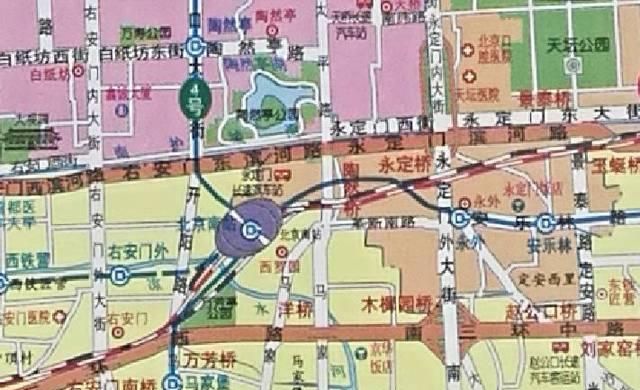 你知道吗？北京的四大火车站 为什么都位于几个区的交界处呢？