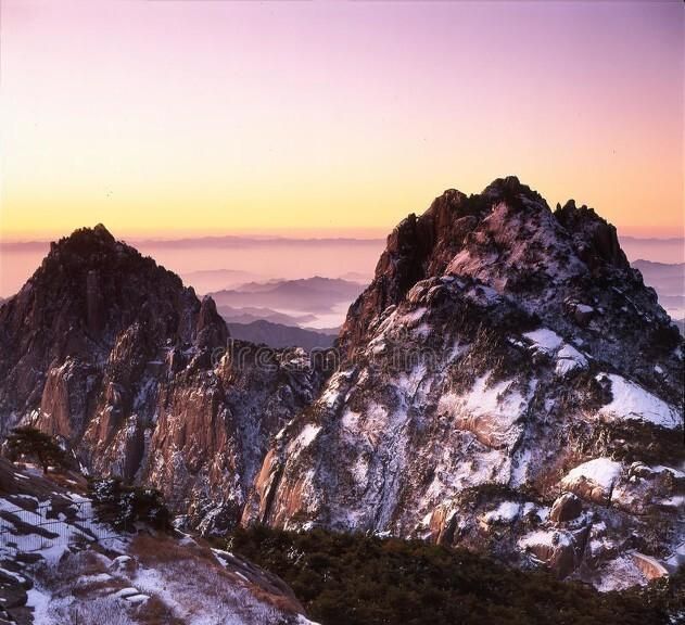 专家评出的“中华10大名山”，五岳入选2个，混入一个奇怪的山