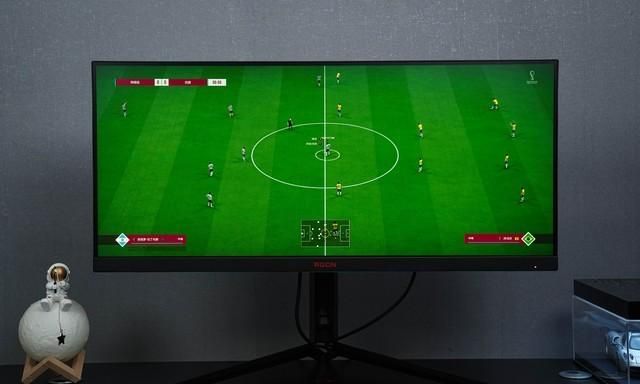 玩FIFA怎样开启上帝视角？21：9 MiniLED与16：9显示器实拍对比