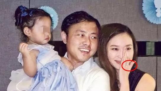 43岁的吴佩慈为何非要嫁给纪晓波？“难嫁”原因不简单