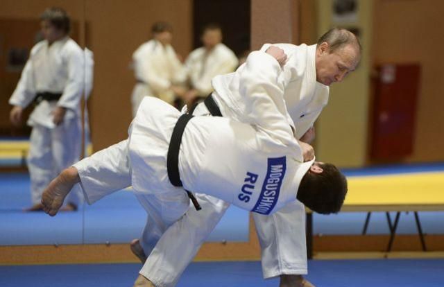 世界跆拳道联合会撤销普京的九段黑带荣誉称号