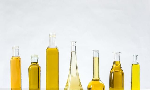 菜籽油、豆油、花生油、玉米油、哪种油？日常炒菜更健康？