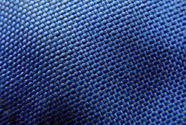 究竟什么是人造纤维，在西服的哪些方面会运用到它们呢？