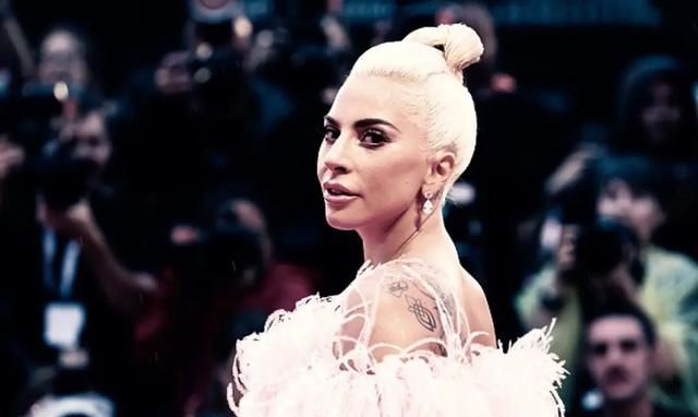 Lady Gaga 为什么叫亚马逊天后？原来大有文章，是一个暖心的故事