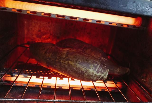 烤箱怎么烤红薯好吃,烤箱烤红薯多长时间图11