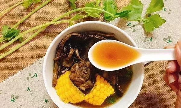 茶茶树菇怎么做好吃,茶树菇可以和枸杞一起炖汤图16