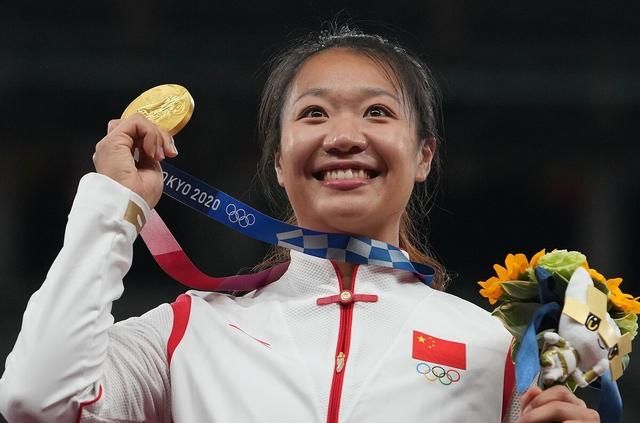 奥运会上中国都得了哪几项金牌(此次奥运拿两枚金牌的有哪几个人)图2