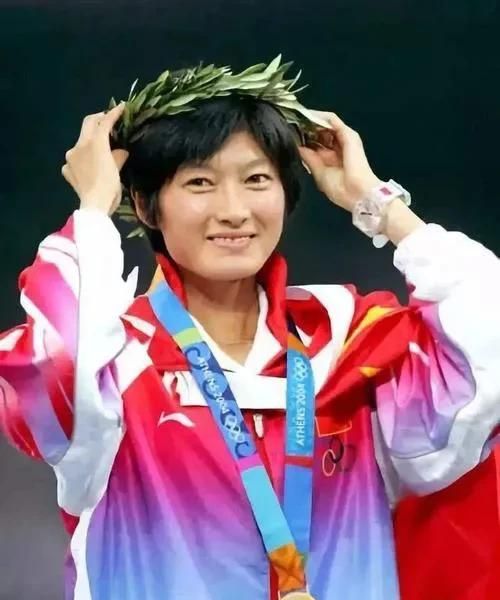 奥运会上中国都得了哪几项金牌(此次奥运拿两枚金牌的有哪几个人)图4