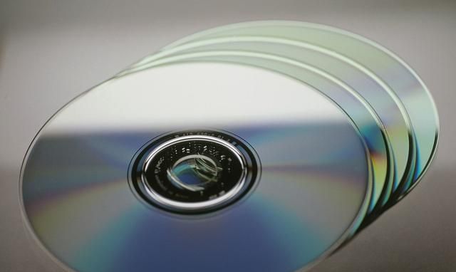 [技术分享] [刻录技术]怎样制作一张质量优良的CD刻录碟？