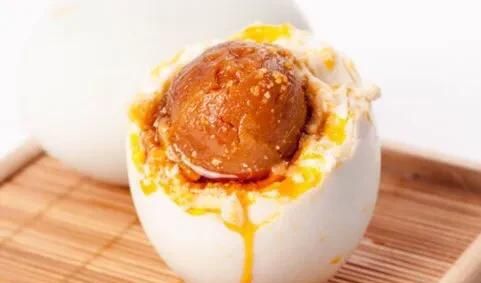 咸鸭蛋的腌制方法是啥,王刚咸鸭蛋的腌制方法图3