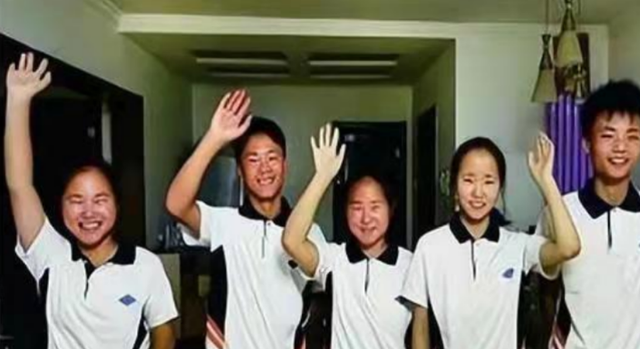 中国首例5胞胎长大了，个个年满20岁，现状曝光让人唏嘘……