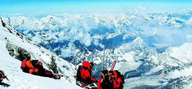 8848米的珠穆朗玛峰到底有多危险？超乎人们想象，能活着就算命大