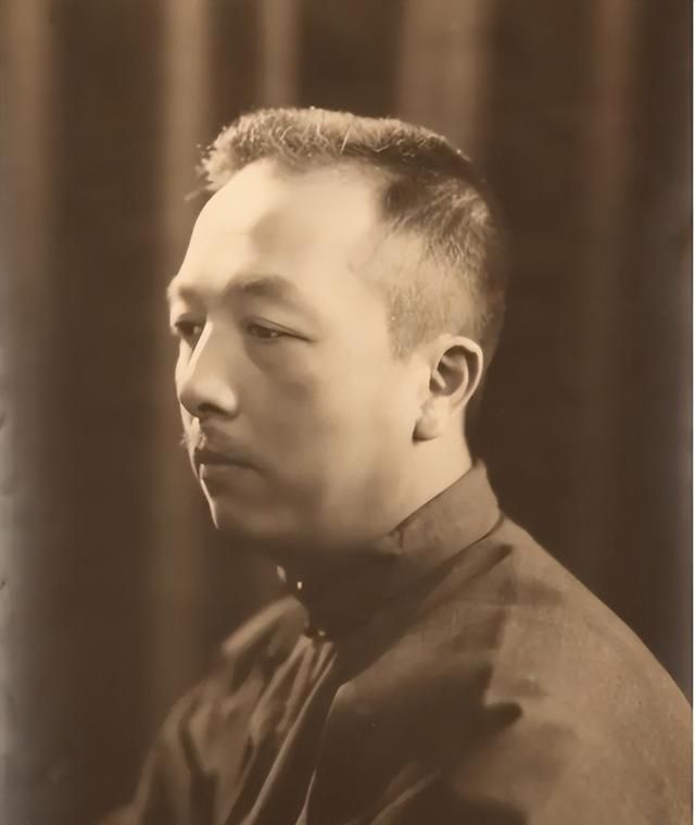 1920年刘半农发明汉字“她”，遭痛骂歧视女性，如今人人都在使用
