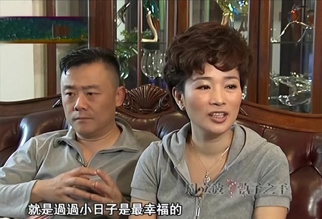 温州女富豪胡洁：前夫入狱后，转身嫁给周立波，婚姻状况如何了？