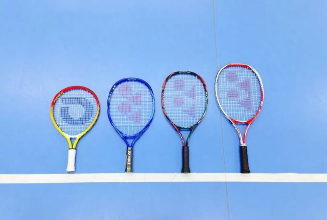网球小课堂 | 怎么帮孩子选一把合适的网球拍