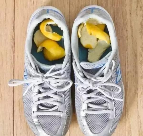 运动鞋太臭有什么办法能去除臭味图1
