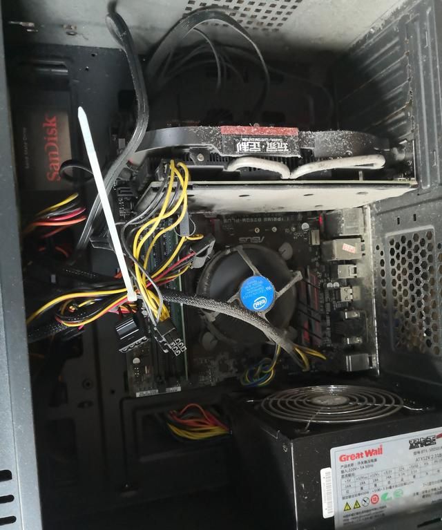 续集，电脑开机出现“CPU Fan Error”解决了，果然是这个问题