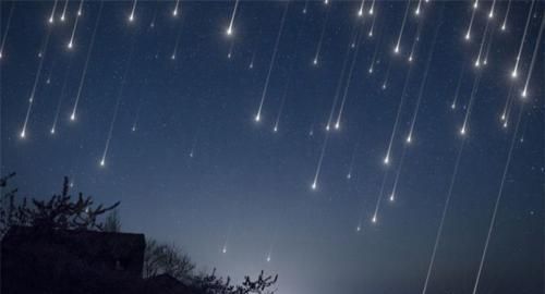 天上出现流星雨是什么原因,为什么天空中偶尔会出现流星雨呢图9