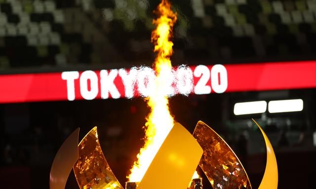 决战东京·开幕｜“黑暗隧道尽头的光亮”东京奥运点火仪式