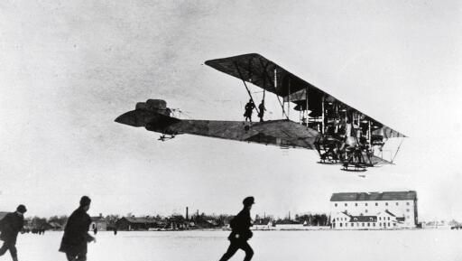 悬案？飞机是美国莱特兄弟发明？俄罗斯却说第一台飞机是他们造的