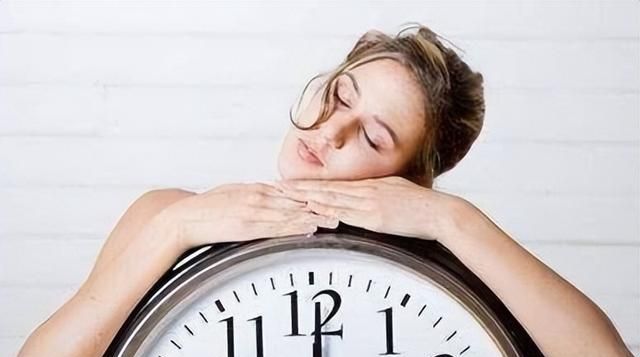 几点睡算熬夜？医生：不是11点，也不是12点，一部分人或许都错了