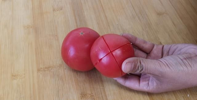 番茄菜花原来是这样做的，步骤简单详细，脆嫩入味，酸甜又开胃