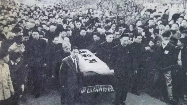 鲁迅死后83小时：被进行最后一轮抢救，被做脸模，遗体两度被整理