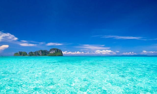 曾经的“天堂”巴厘岛，如今一半蔚蓝，一半地狱