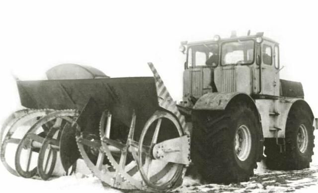 苏联最强拖拉机：基洛维茨Kirovets-K-700，竟然源自美国